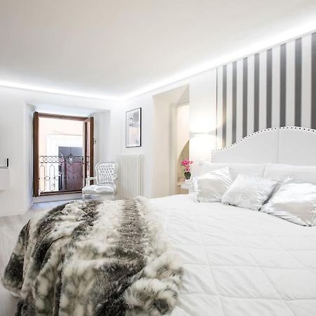 My Piazza Navona Jacuzzi Suite -Topcollection Ρώμη Εξωτερικό φωτογραφία