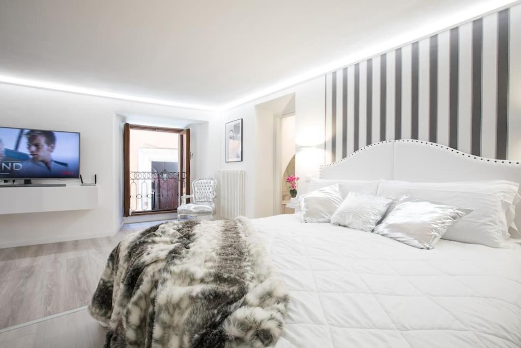My Piazza Navona Jacuzzi Suite -Topcollection Ρώμη Εξωτερικό φωτογραφία