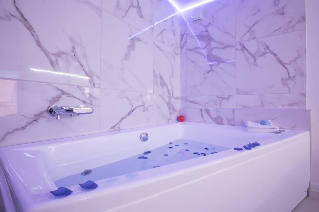 My Piazza Navona Jacuzzi Suite -Topcollection Ρώμη Εξωτερικό φωτογραφία