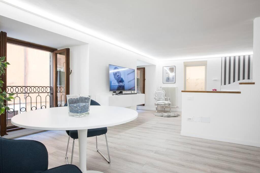 My Piazza Navona Jacuzzi Suite -Topcollection Ρώμη Εξωτερικό φωτογραφία