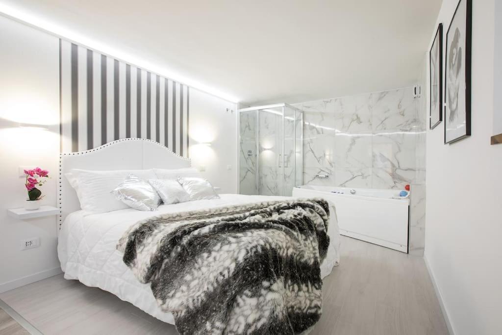 My Piazza Navona Jacuzzi Suite -Topcollection Ρώμη Εξωτερικό φωτογραφία